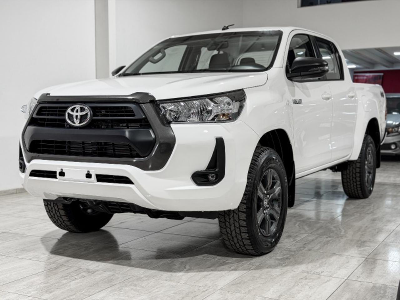 Toyota Hilux 2026 0km Sr 4x4 2.8 Manual