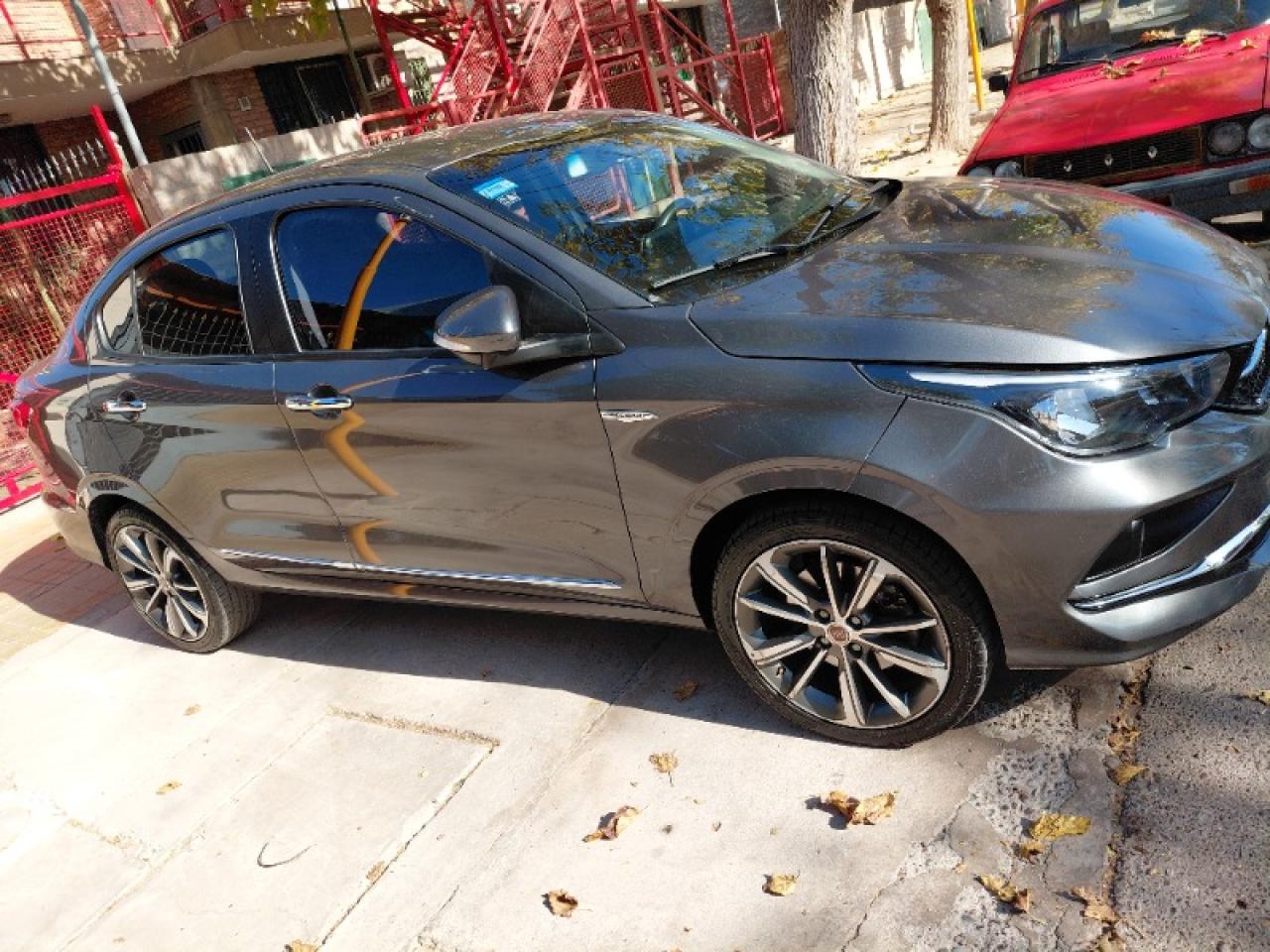 Fiat Cronos Precision 1.8 Modelo 2020