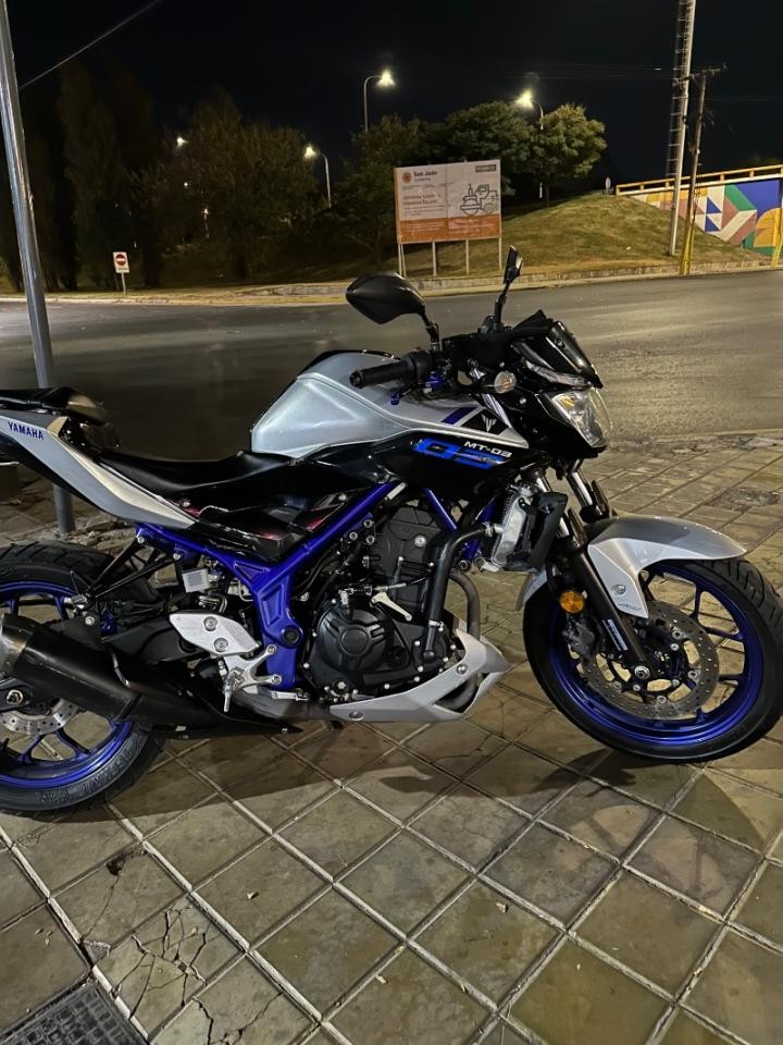 Yamaha Mt 03. 20mil Km