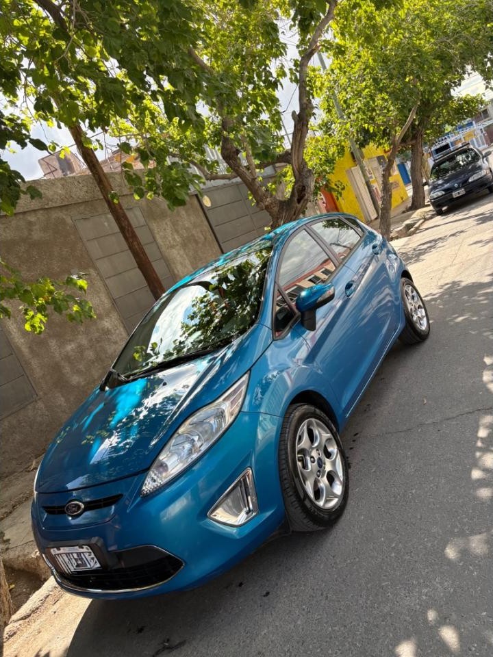Ford Fiesta Kinetic Titanium