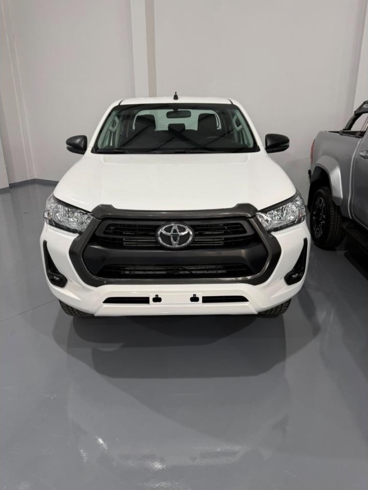 Toyota Hilux 4x4 Sr Tdi Mt