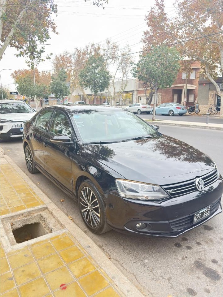 Volkswagen Vento Dsg/012