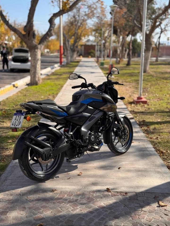 Vendo Rouser Ns200