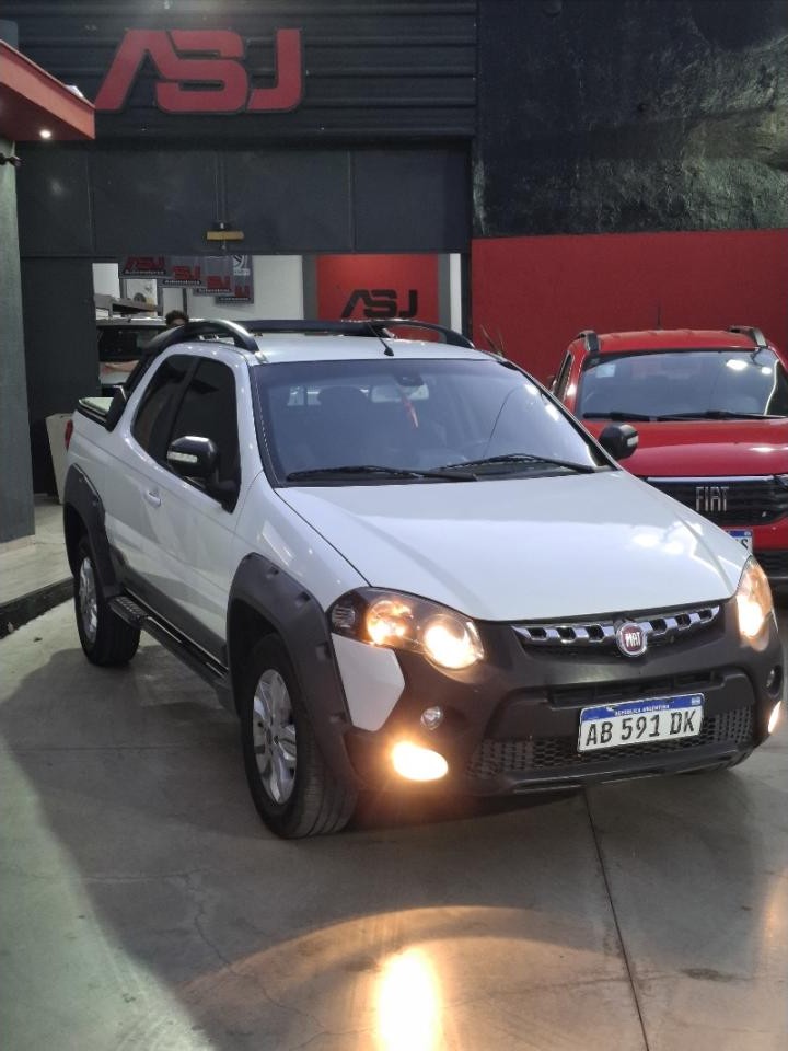 Fiat Strada Adventure 1.6 Doble Cabina 2017 Impecable