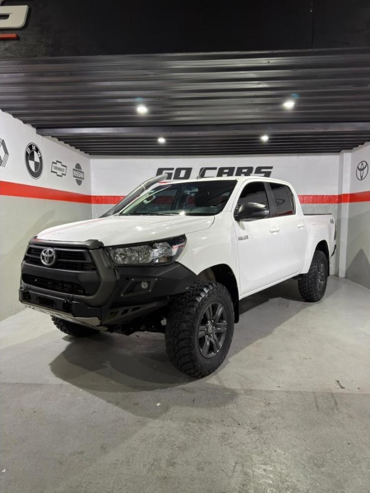 Hilux Sr 4x4 2023