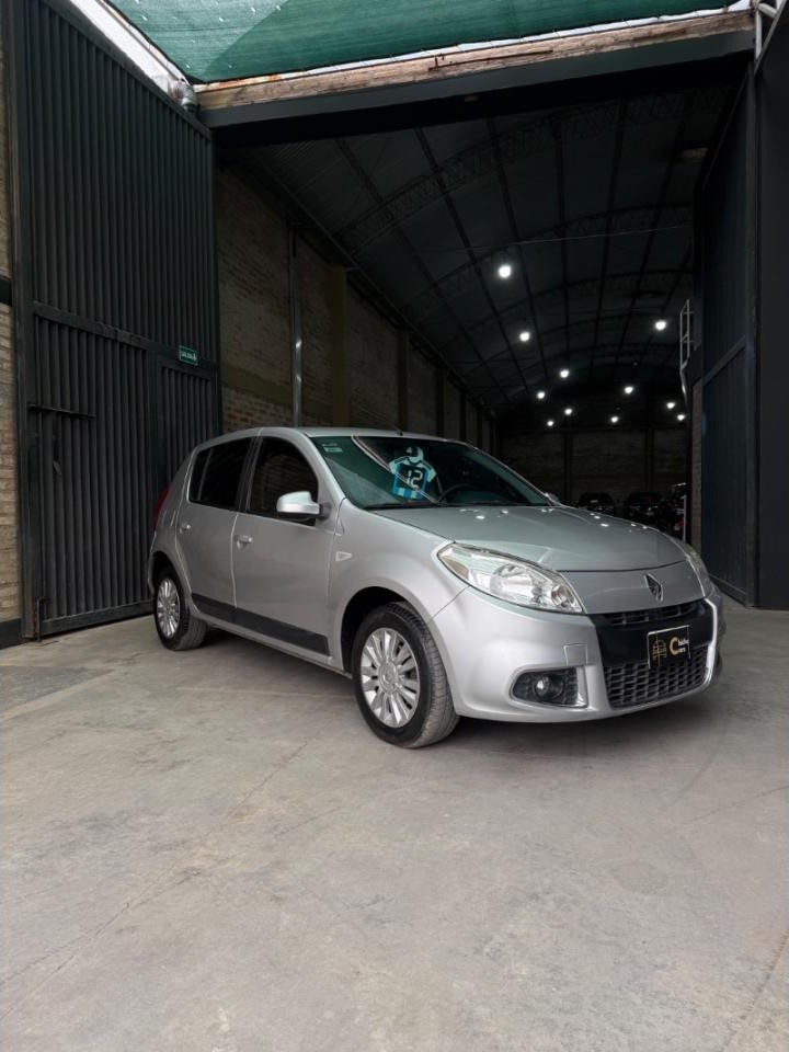 Renault Sandero 1.6 Luxe 2012