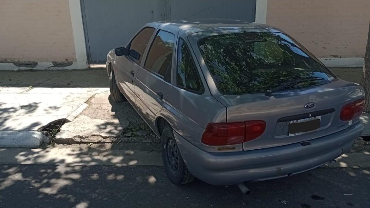 Ford Escort Lx 1.6 Sedan 5 Puertas