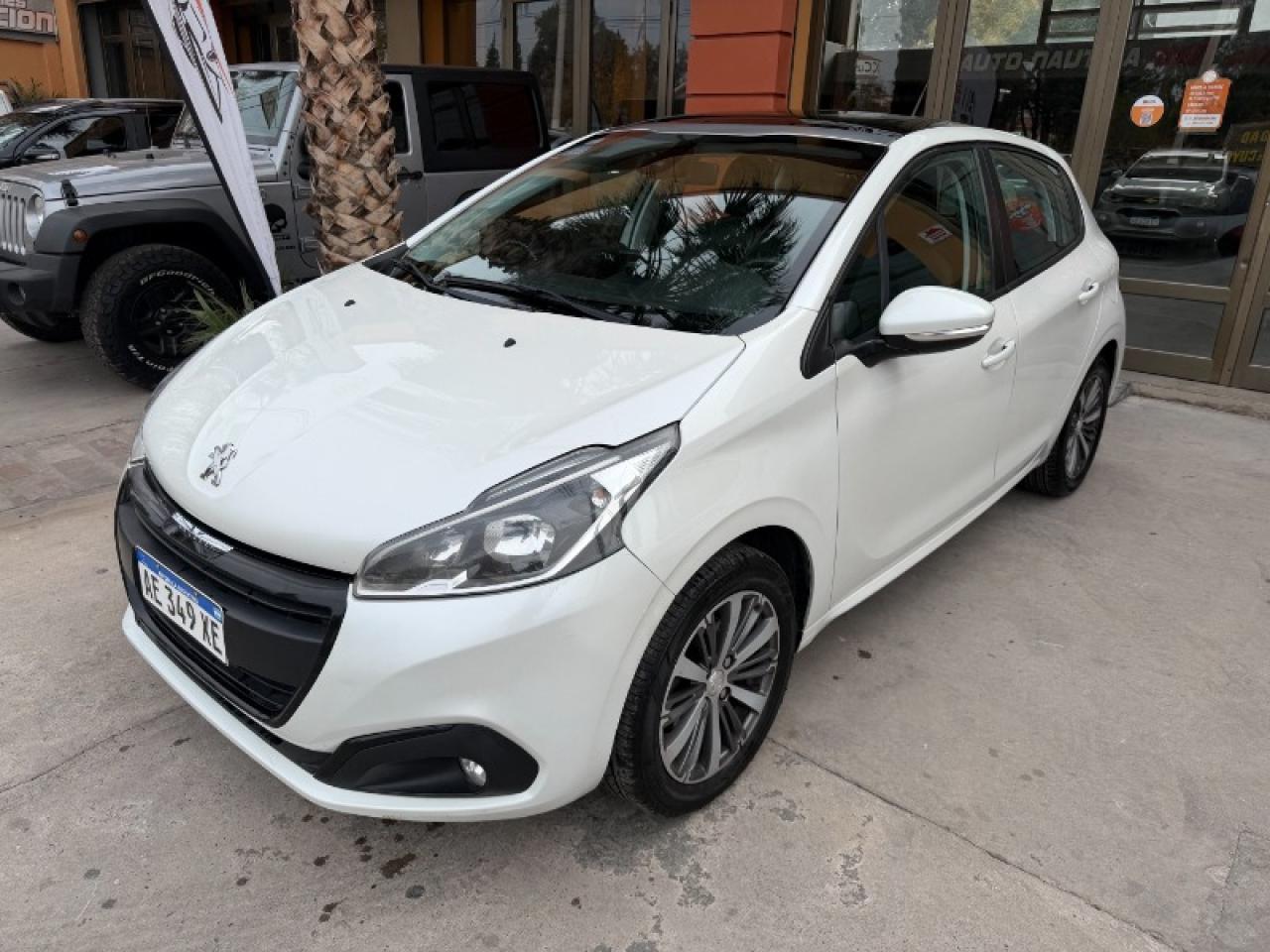 Peugeot 208 Feline Año 2020