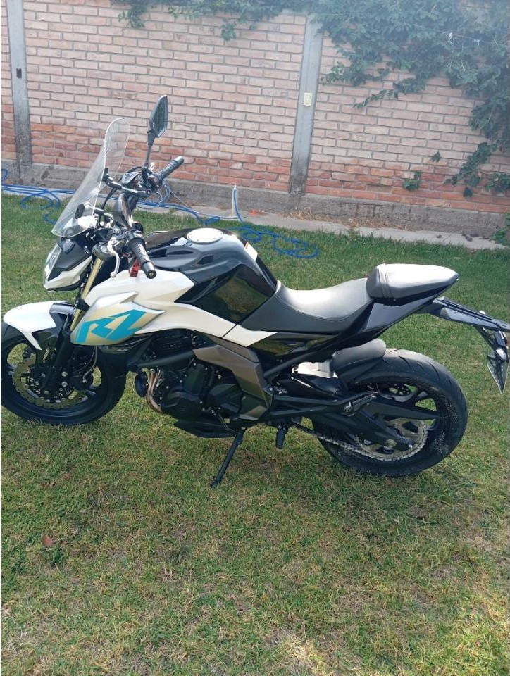 Miniatura 8