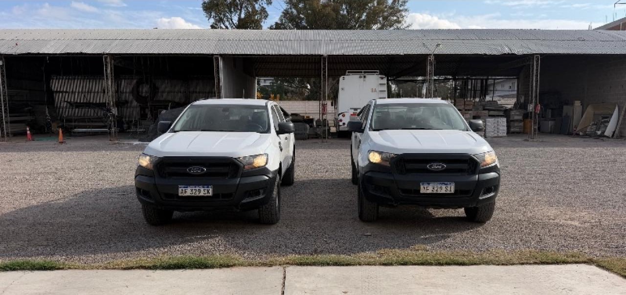 Ford Ranger 2.2 Xl 4x4 2022 (2 Unidades, Precio Por Unidad)