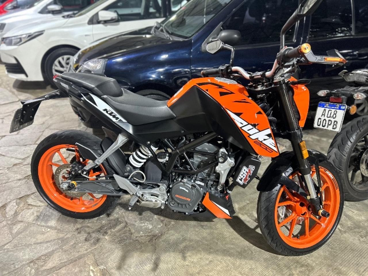Ktm Duke 200 Financio. Permuto. Tarjetas
