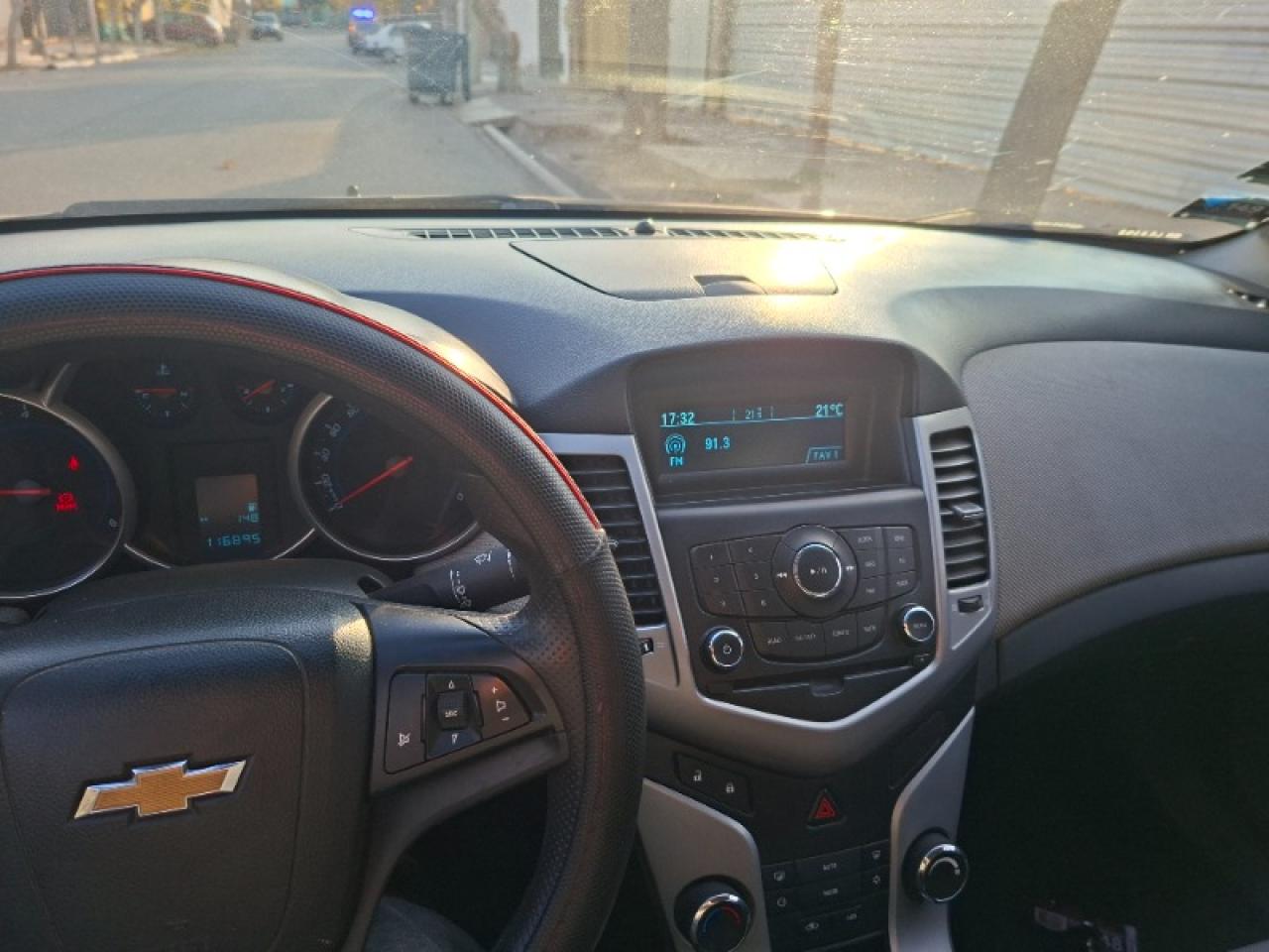 Chevolet Cruze Lt 2012