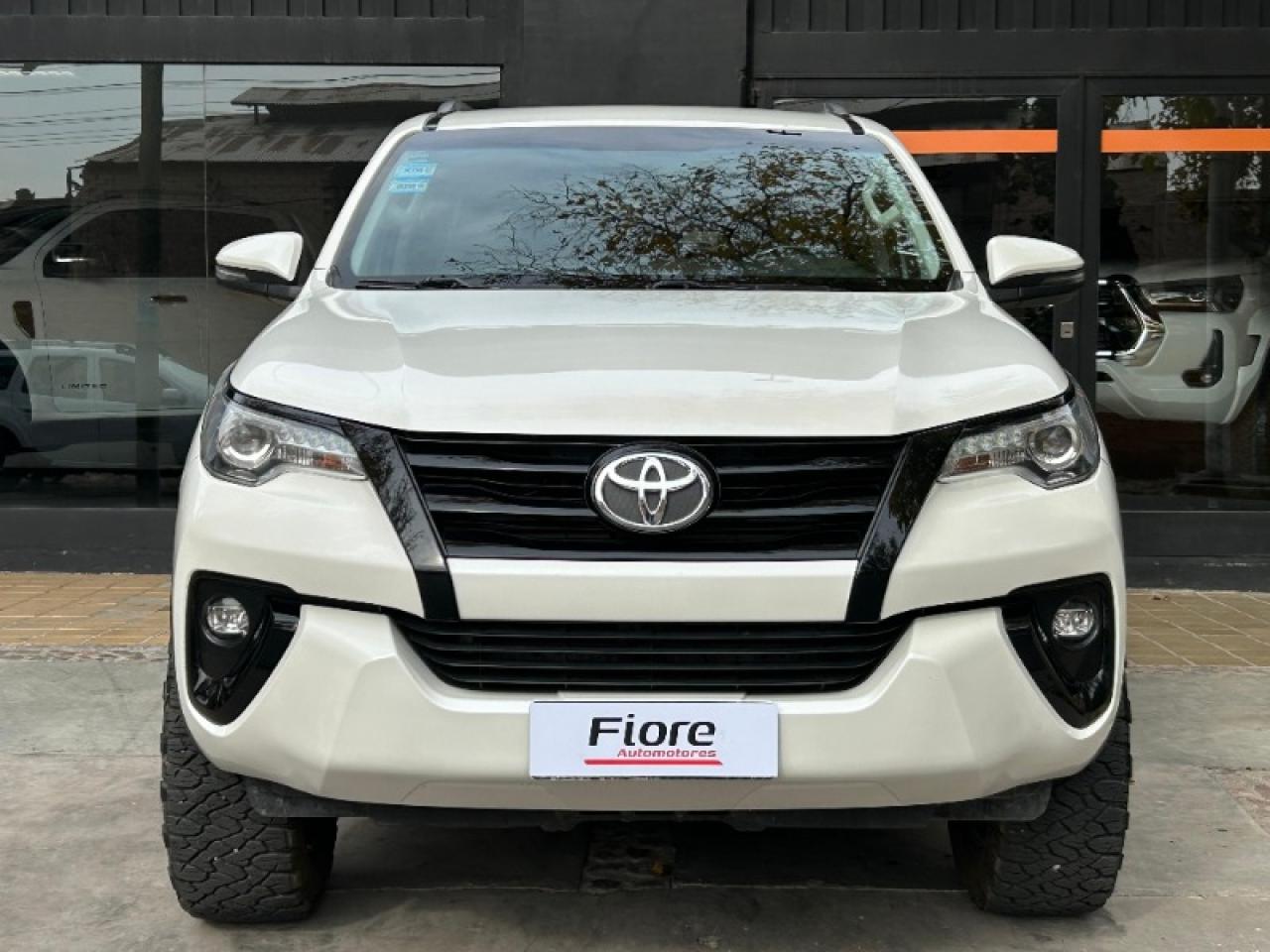Toyota Hilux Sw4 Srx 2018. Automática 7 Asientos Bf Goodrich, Impecable