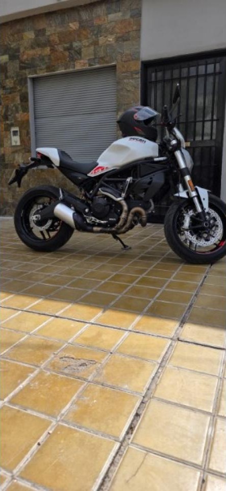 Ducati Monster 797 2020
