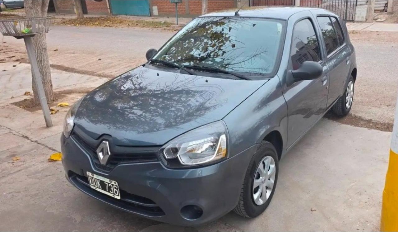Renault Clio Mio 2015 Full