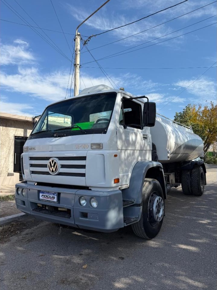Volkswagen 13-180 - 2007 - Con Trabajo