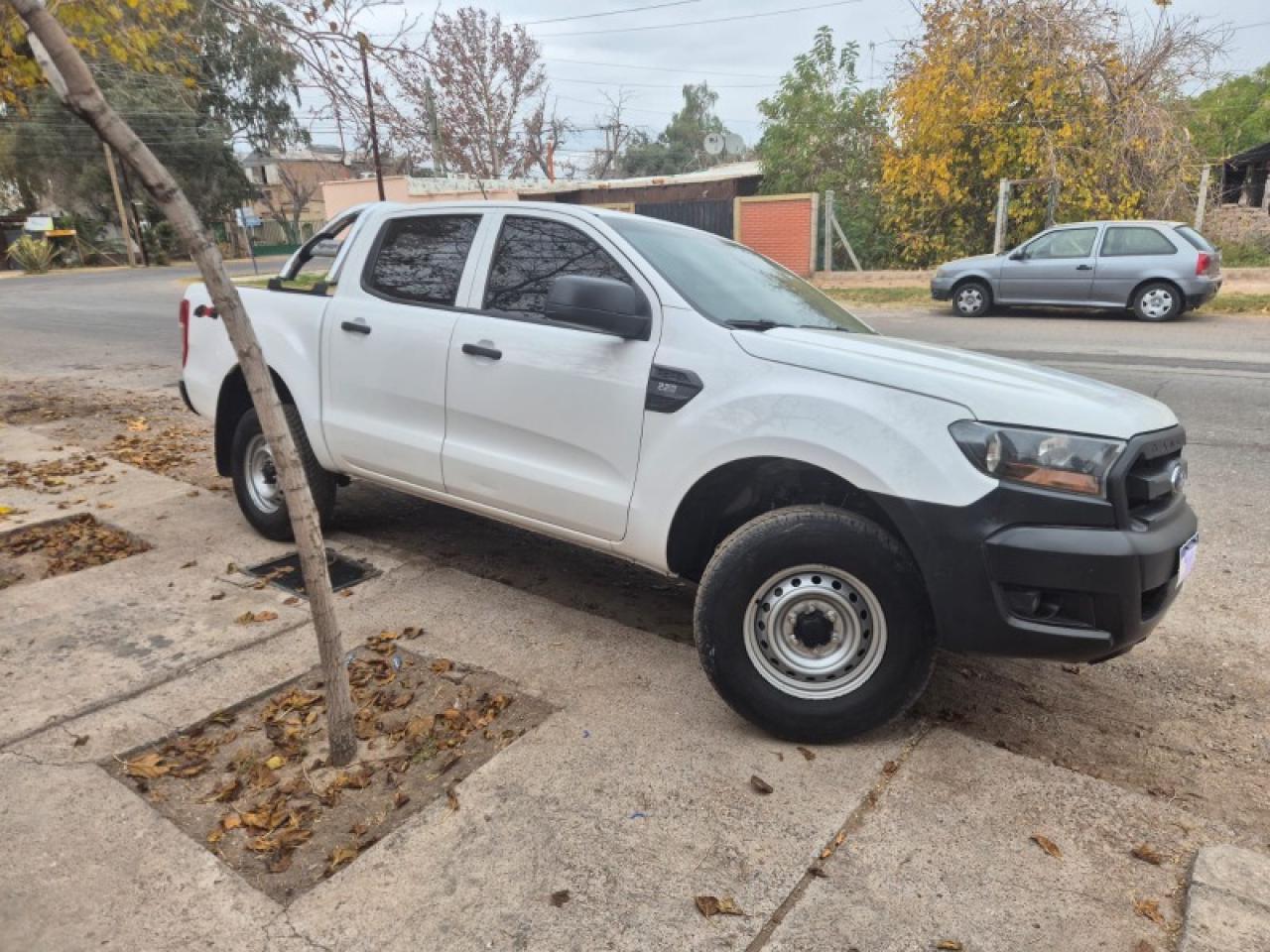Ford Ranger Xl 4x4 Color Blanca Impecable