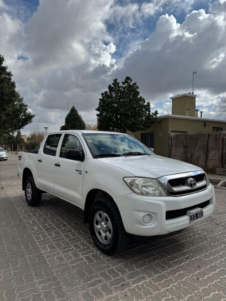 Toyota Hilux 2.5 Dx 4x4 Td