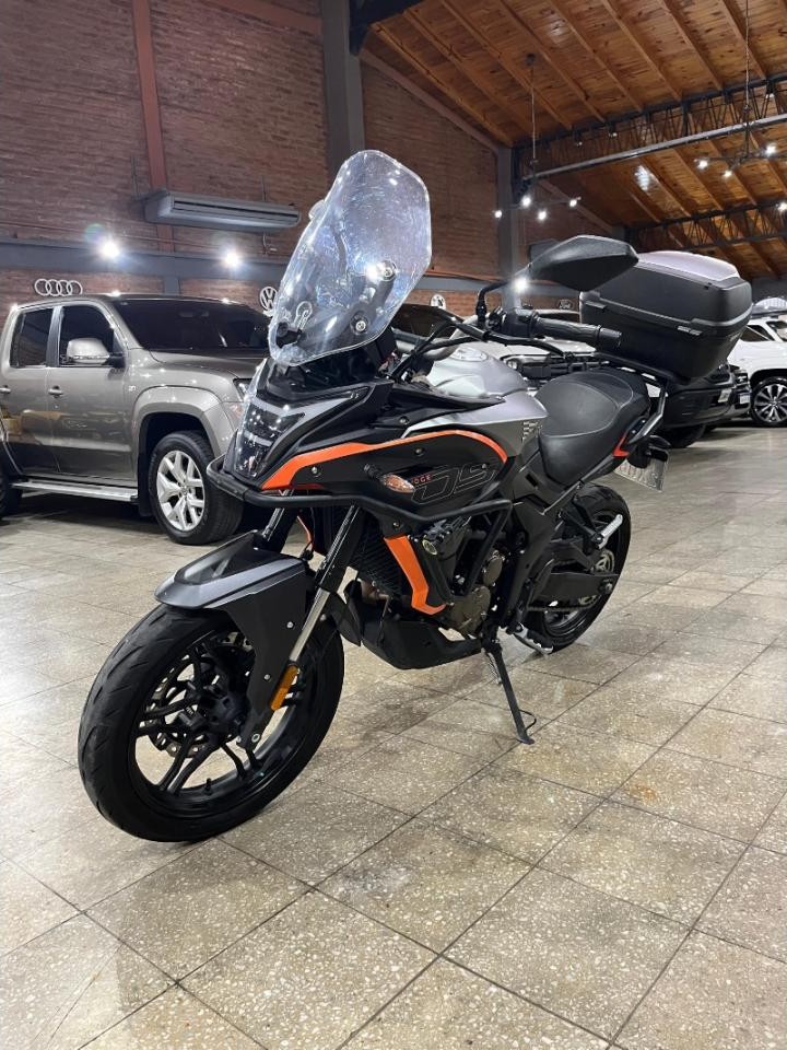 Voge 300 Ds 2025