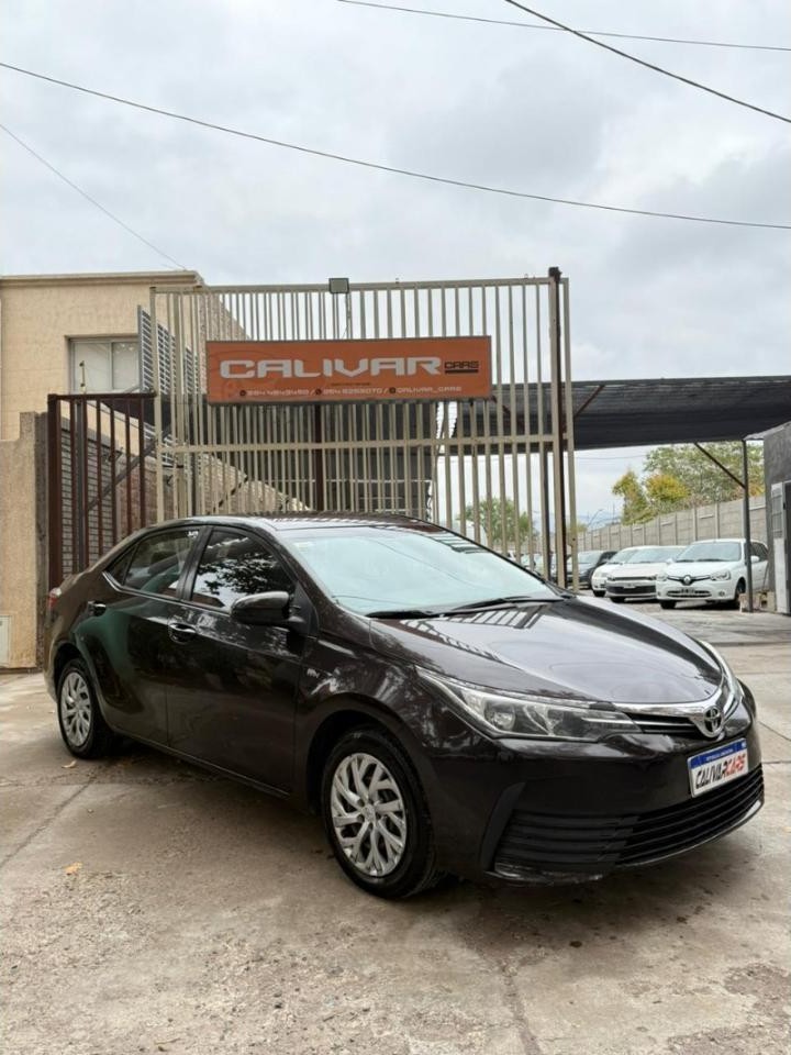 Toyota Corolla Xli Cvt At 1.8 2017