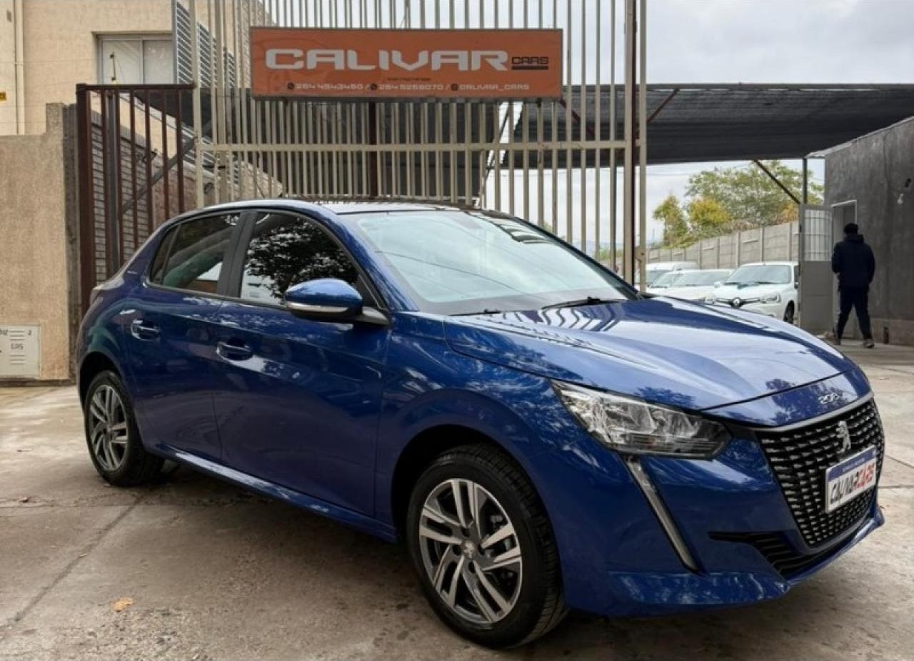 Peugeot 208 Allure Pack 1.6 2023 Con 23.000km