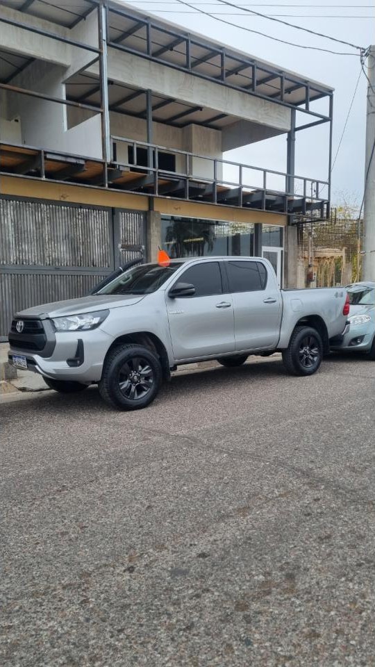 Hilux Sr 2.8 4x4 2022 130mil Km