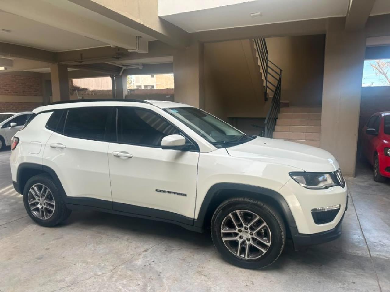 Jeep Compass 2.4 Sport 2021 Impecable