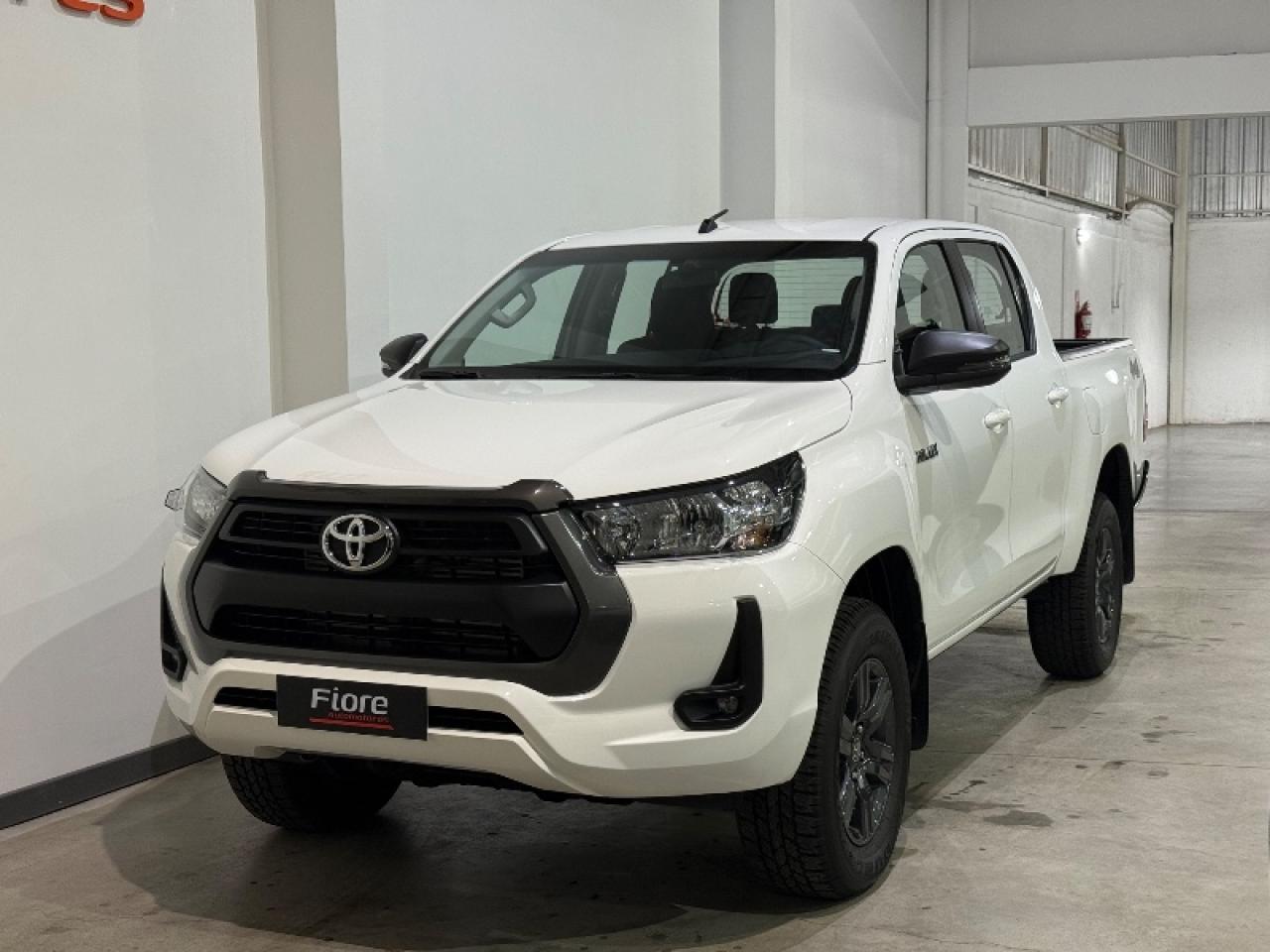 Toyota Hilux 0km 2026 Sr 2.8 4x4 Manual Física. Entrega Inmediata