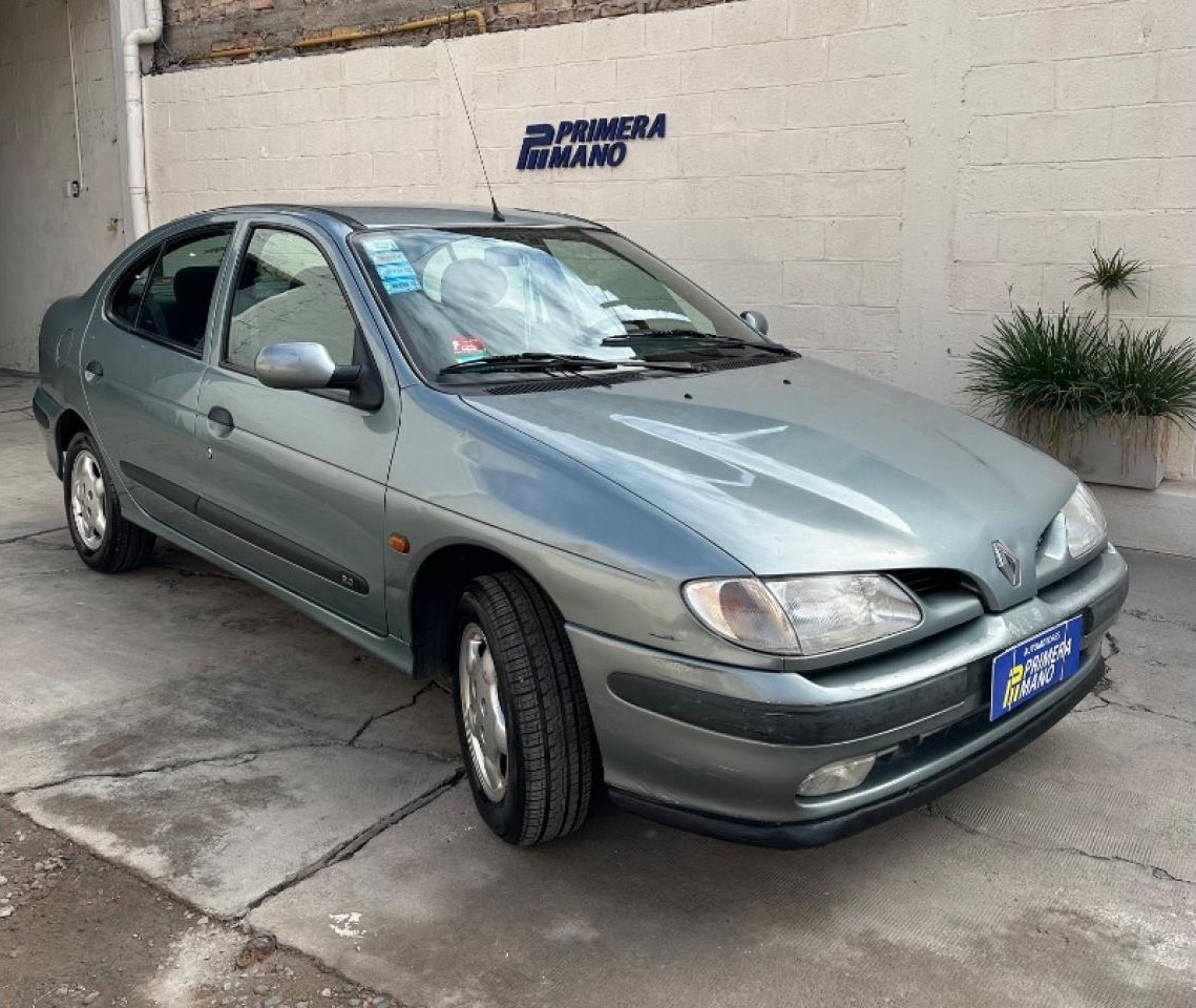 Renault Megane Rxe Tric Única Mano 1999