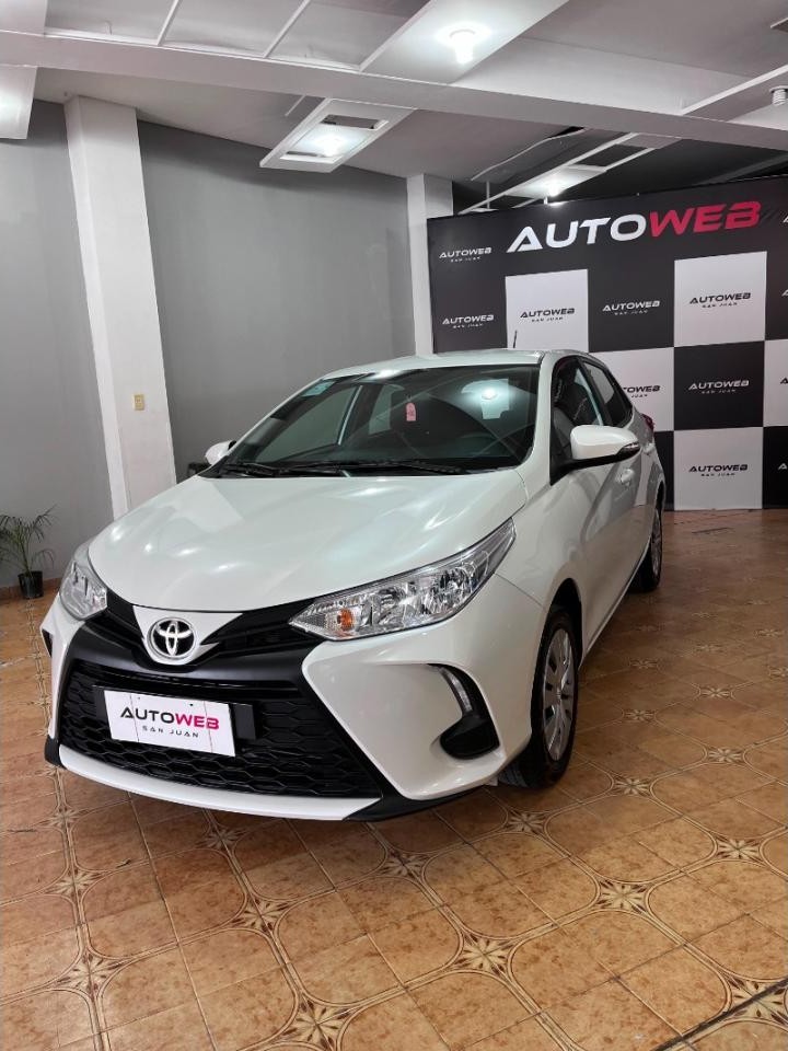 Toyota Yaris Xs 1.5 Cvt 2025