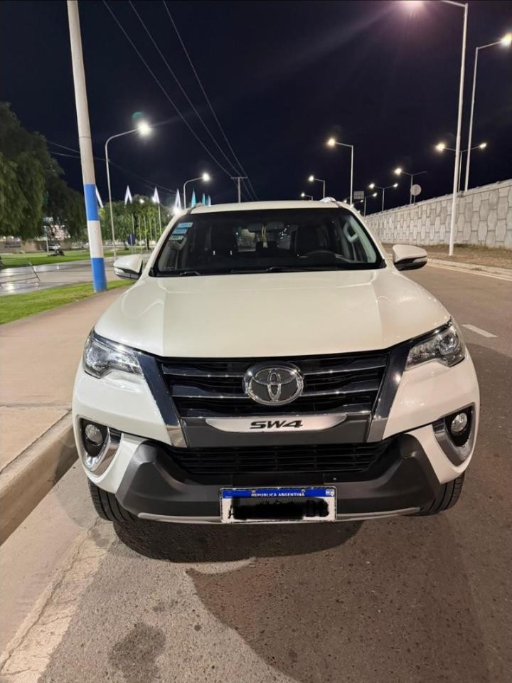 Toyota Sw4 Srx Modelo 2016 Con 205 Mil Kilómetros Lista Para Transferir 47 Millones De Contado