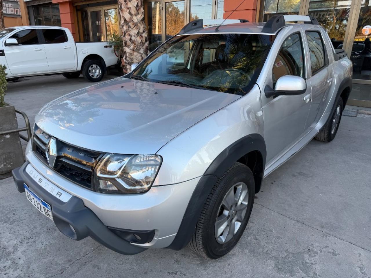 Renault Duster Oroch Outsider 2.0 Año 2018