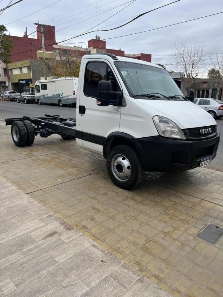 Iveco Daily 70c17 Chasis Impecable 2017