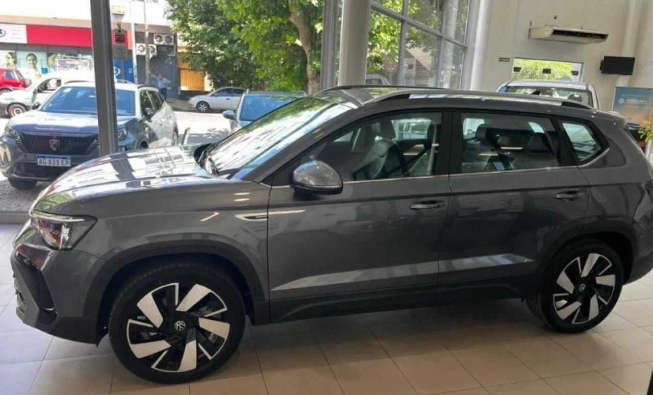Volkswagen Taos Highline