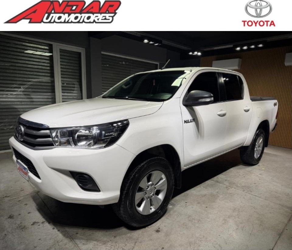 Toyota Hilux Sr 4x4 Mt 2017