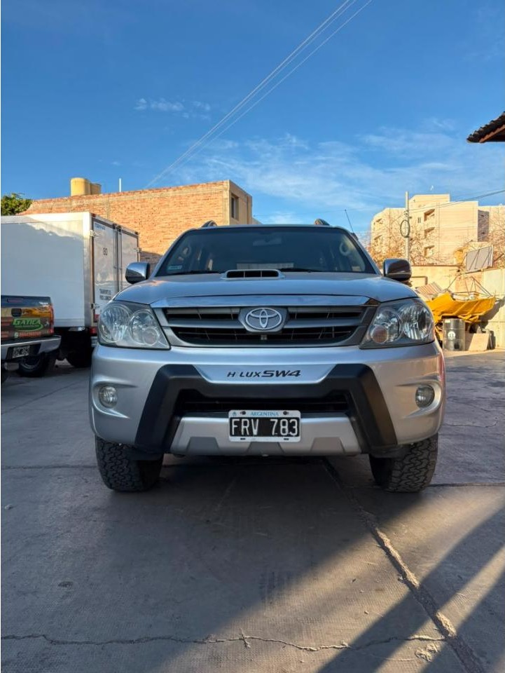 Toyota Hilux Sw4 Srv 2006 Automatica