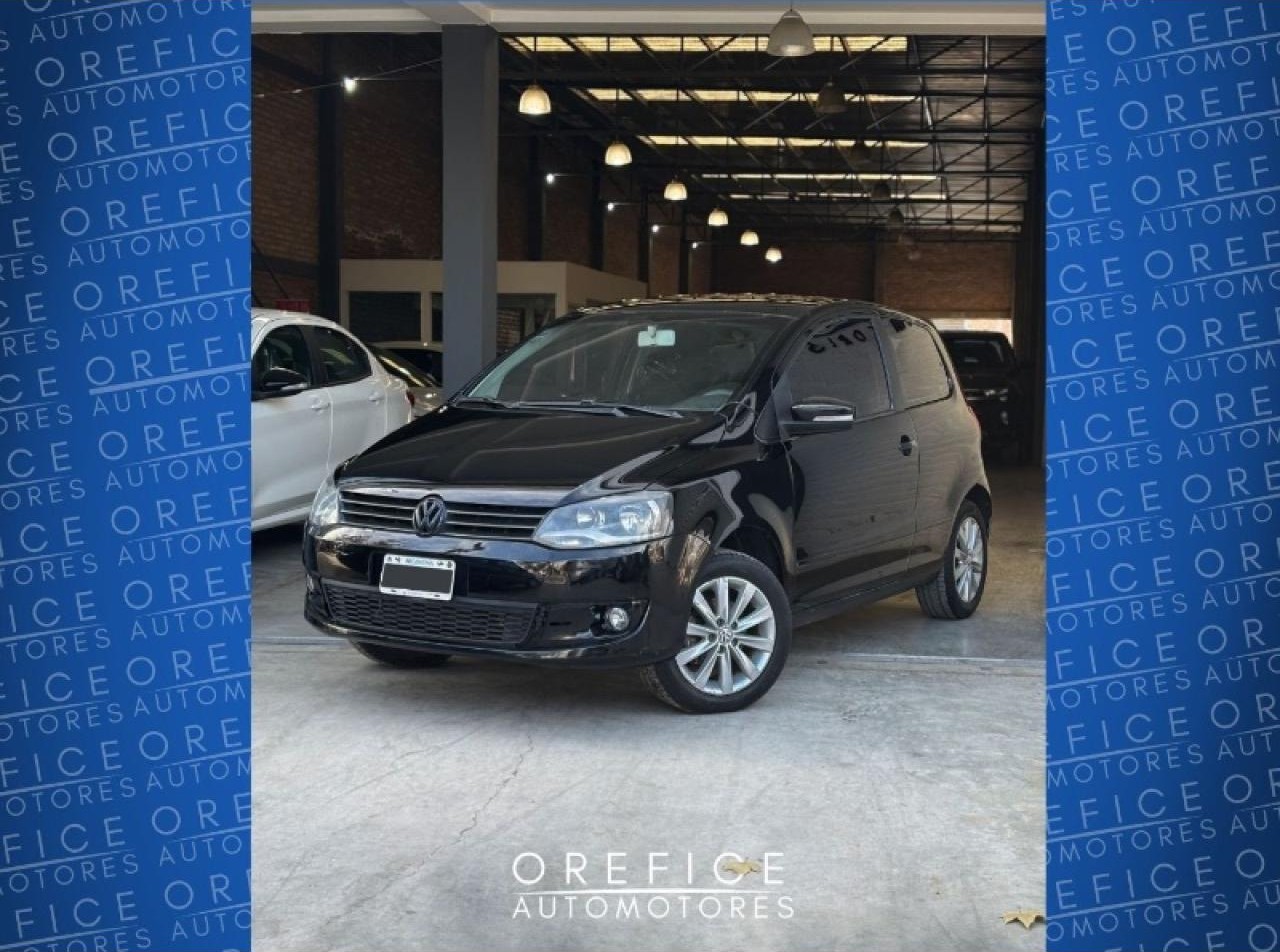 Volkswagen Fox 1.6 3 P. Highline 2013 - 185mil Km Anticipo $7.020.000 Y Cuotas Fijas En Pesos