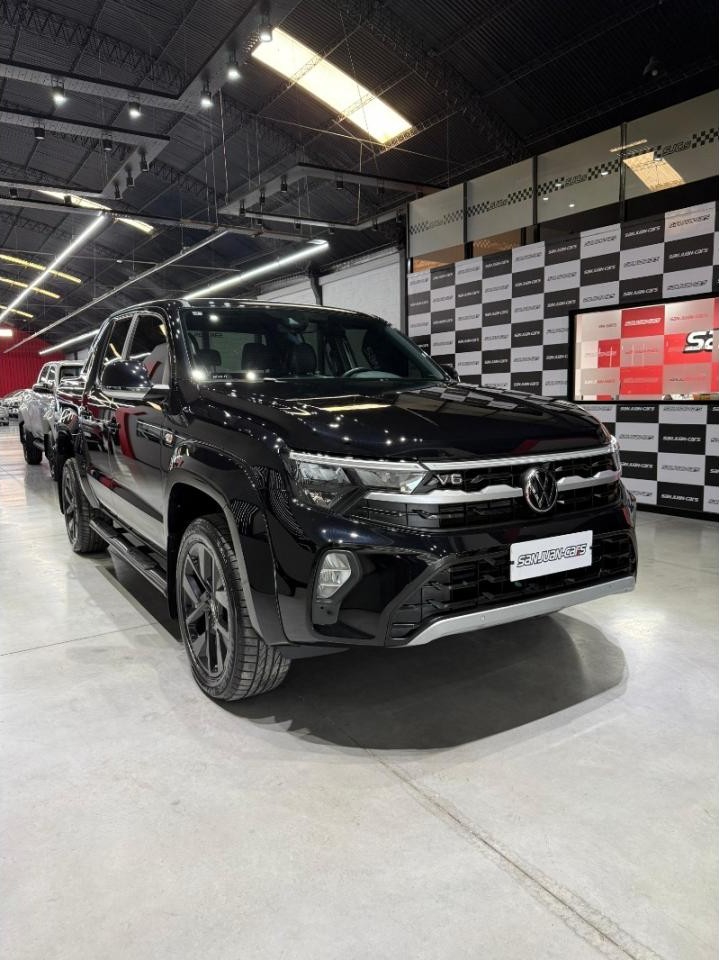 Volkswagen Amarok Black Style V6 At 4x4 G2 2025 20.400km