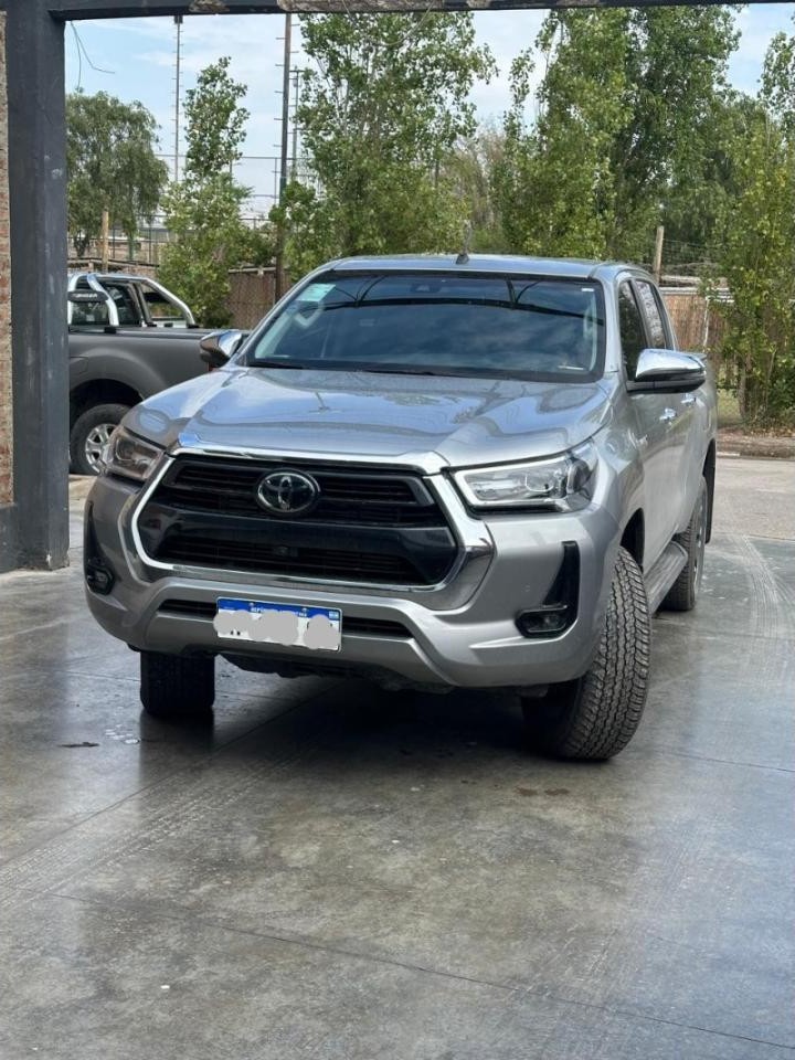 Toyota Hilux Srx 4x4- 2023 - 65.000km - Titular
