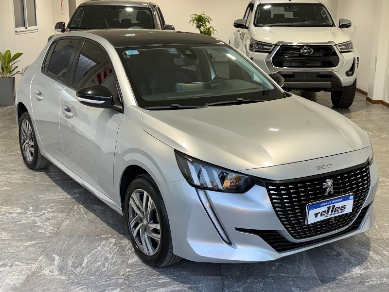 Peugeot 208 Feline Tiptronic 1.6 Año 2020