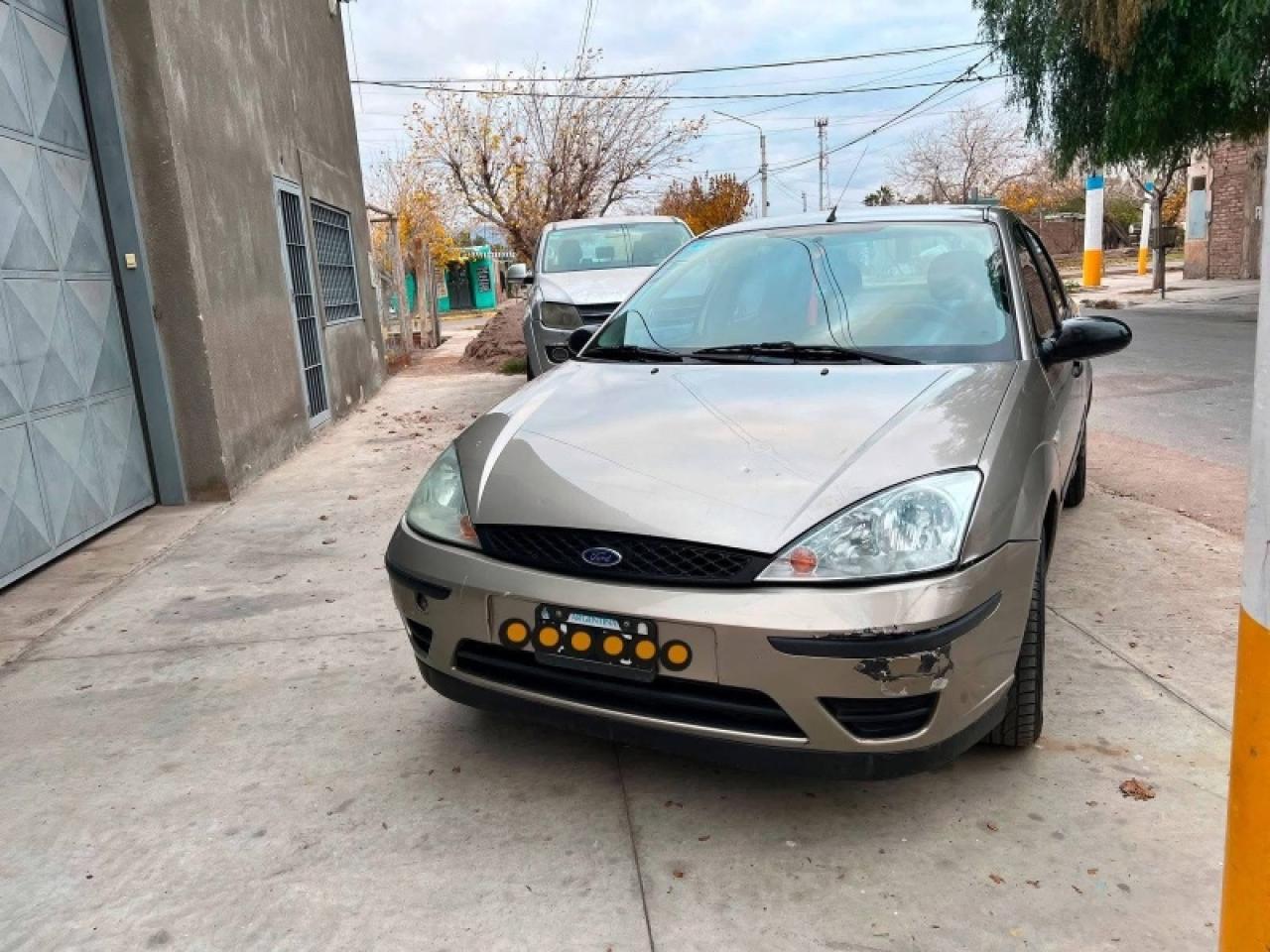Ford Focus - Escucho Ofertas