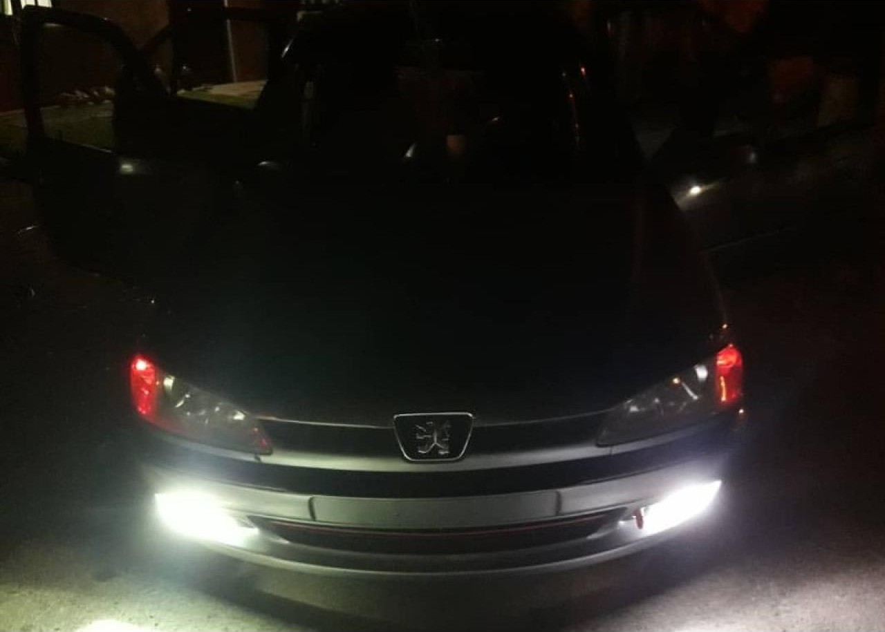 Peugeot 306