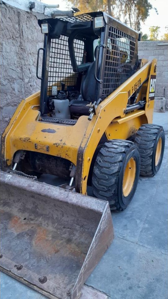 Minicargadora Cat. 246b