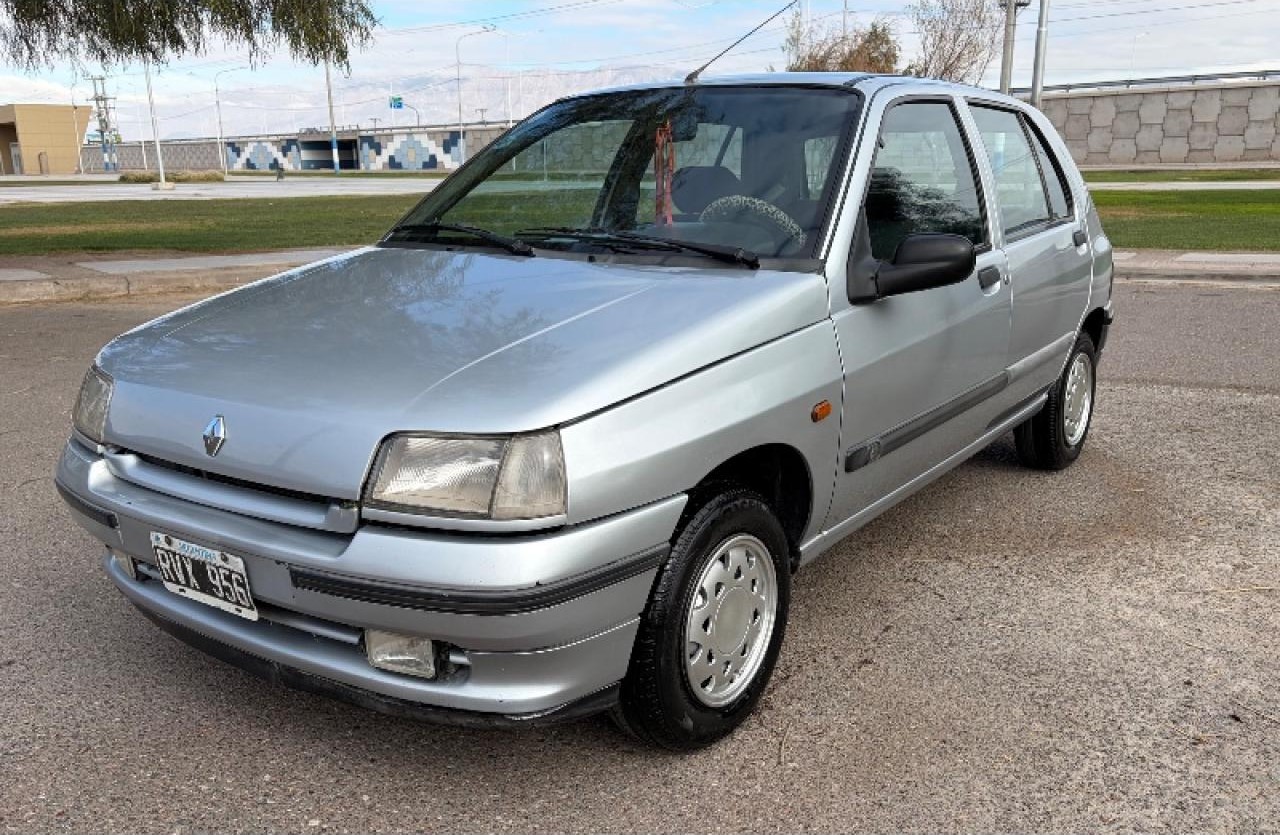 Se Vende‼️hermoso Renault Clio Con Gas En Excelente Estado✅️