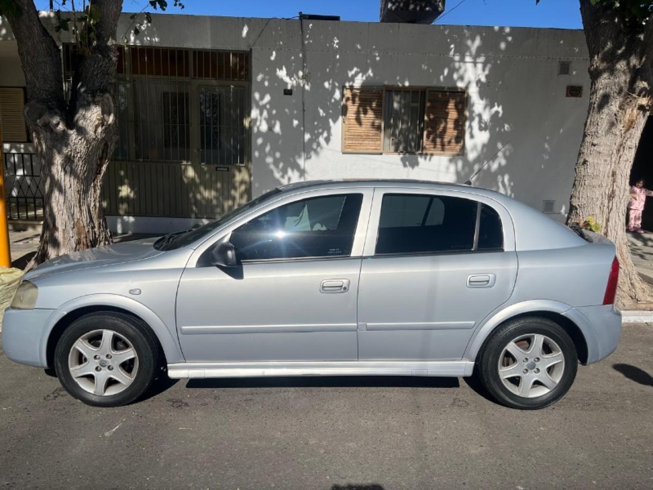 Astra Gl 2.0