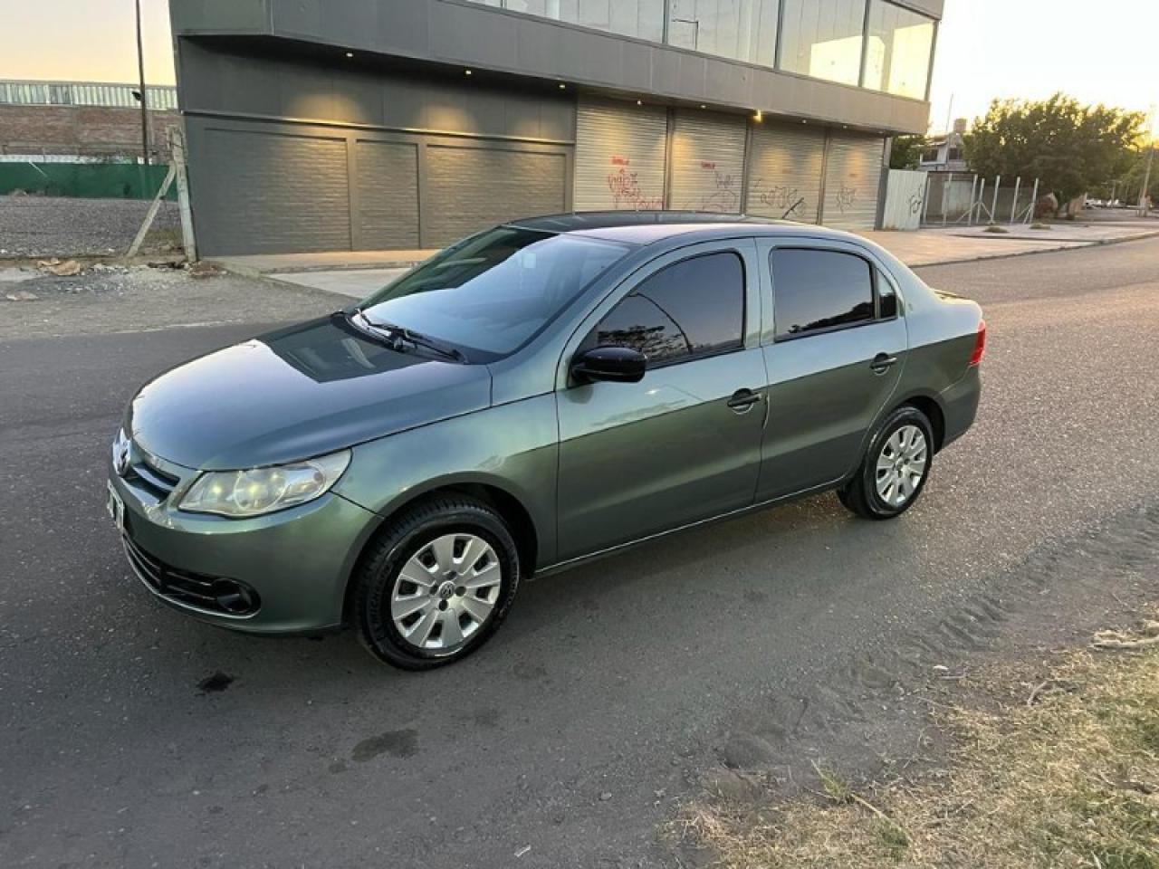 Volkswagen Voyage 2011 Con Gnc Impecable