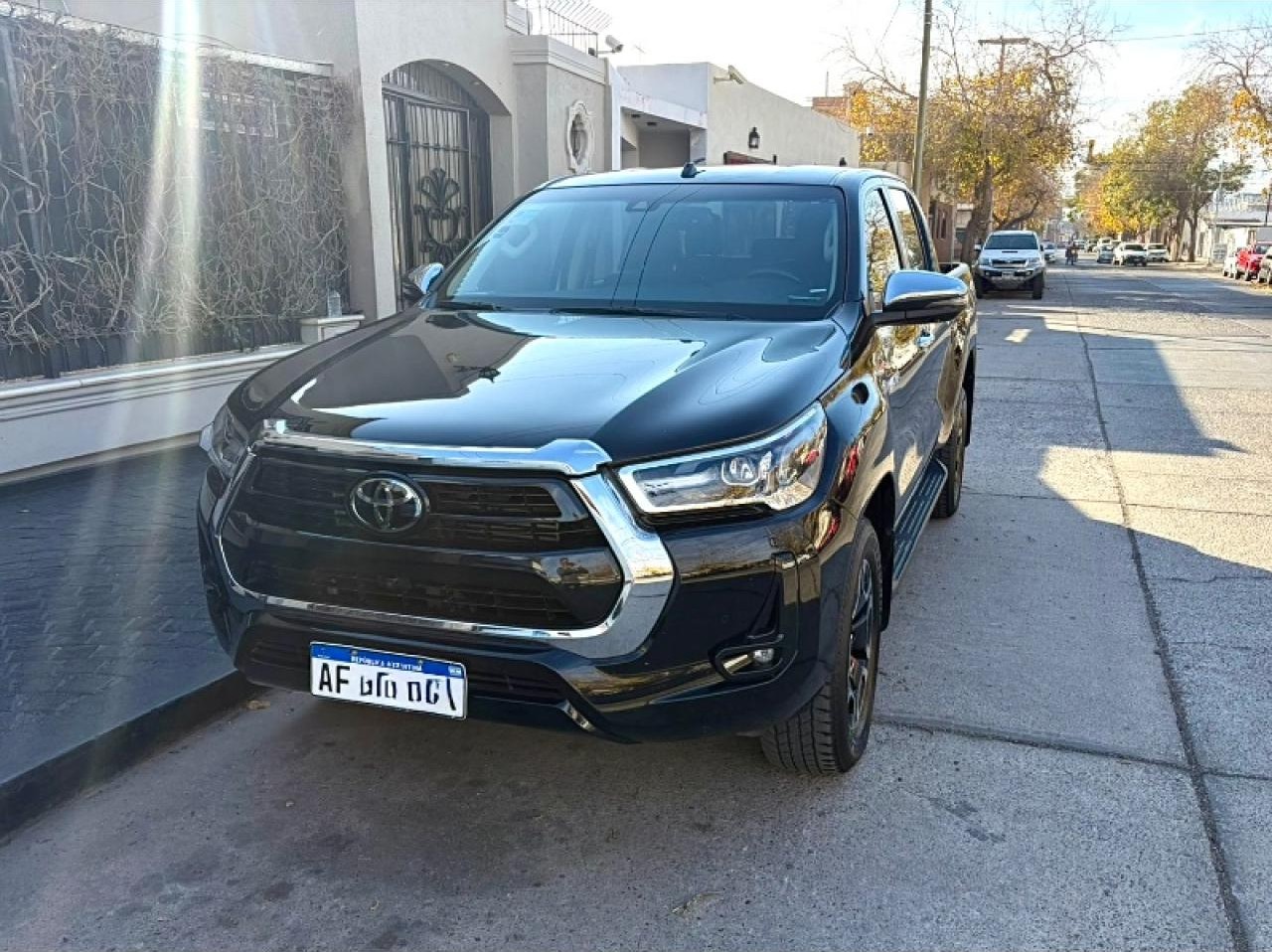 Toyota Hilux 2.8 Cd Srx 2022 At 204cv